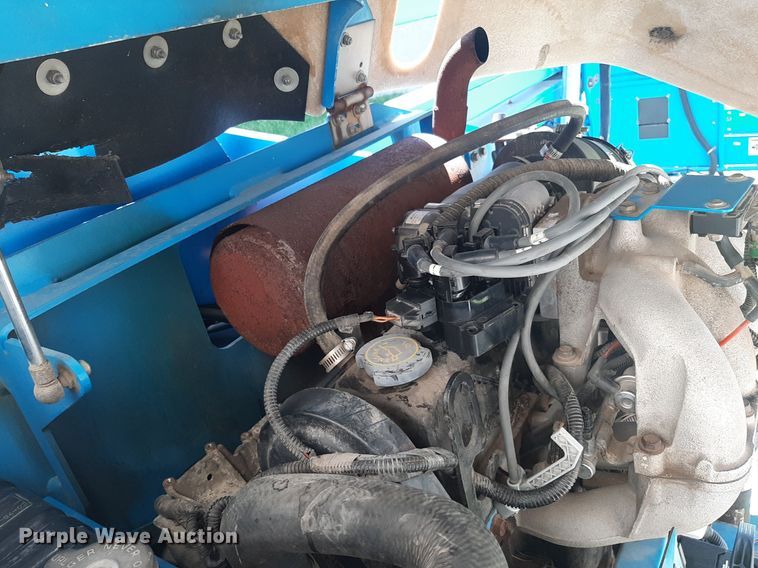 image for item IP9437 2004 Genie Z-45/25 boom lift