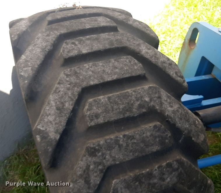 image for item IP9437 2004 Genie Z-45/25 boom lift