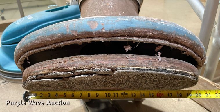 image for item IP9449 (2) floor scrubbers