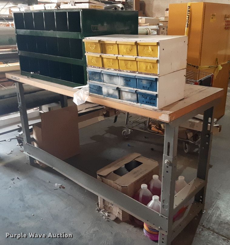 image for item IP9454 Work bench