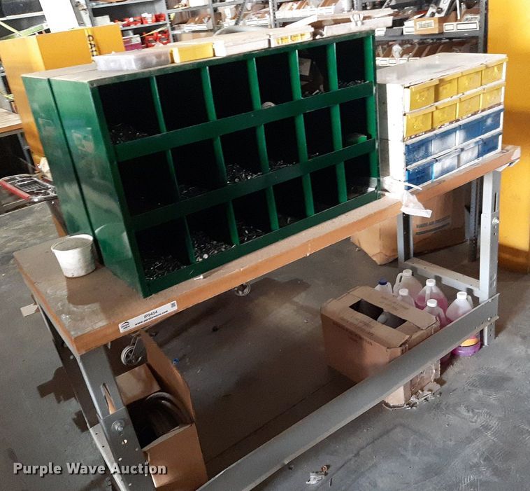 image for item IP9454 Work bench