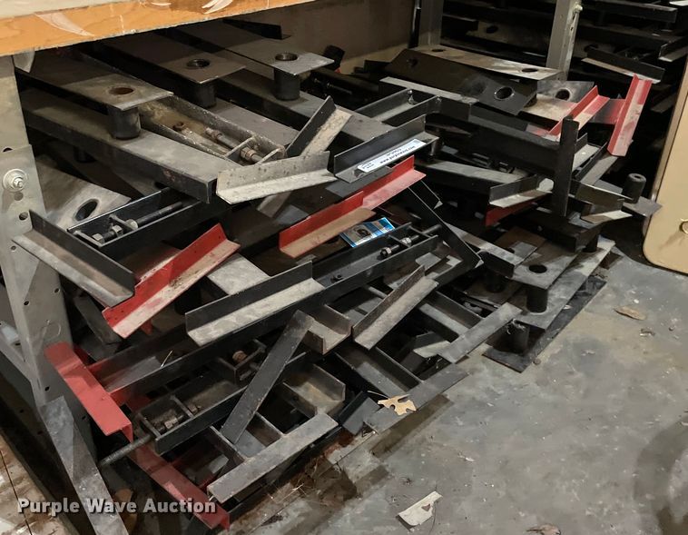 image for item IP9463 Approximately 40 door jam braces