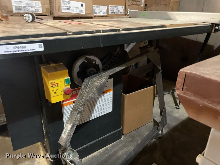 image for item IP9469 Dayton table saw
