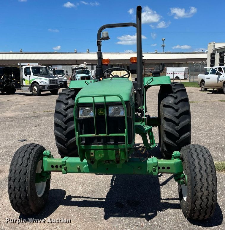 image for item NH9393 2008 John Deere 5303 tractor
