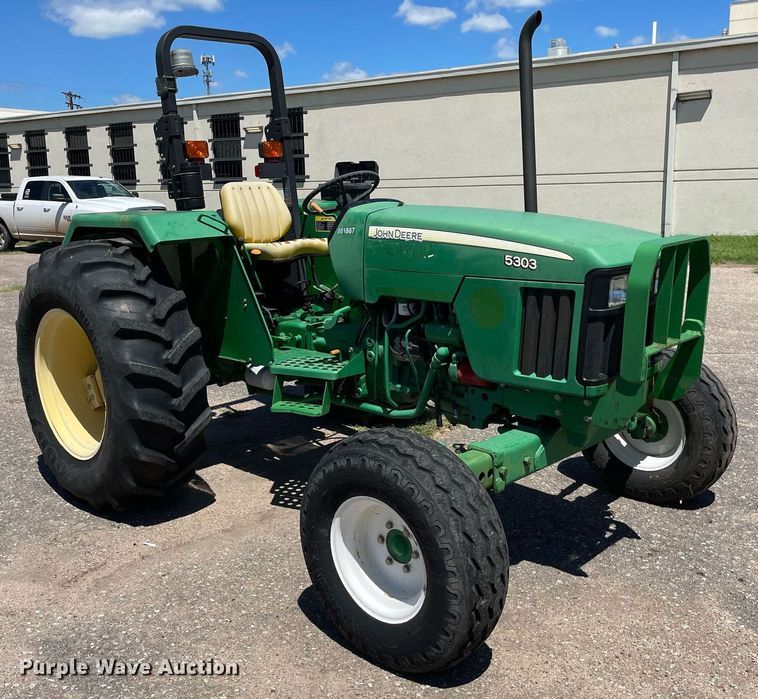 image for item NH9393 2008 John Deere 5303 tractor