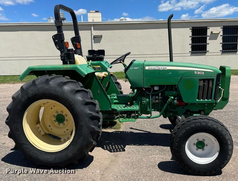 image for item NH9393 2008 John Deere 5303 tractor