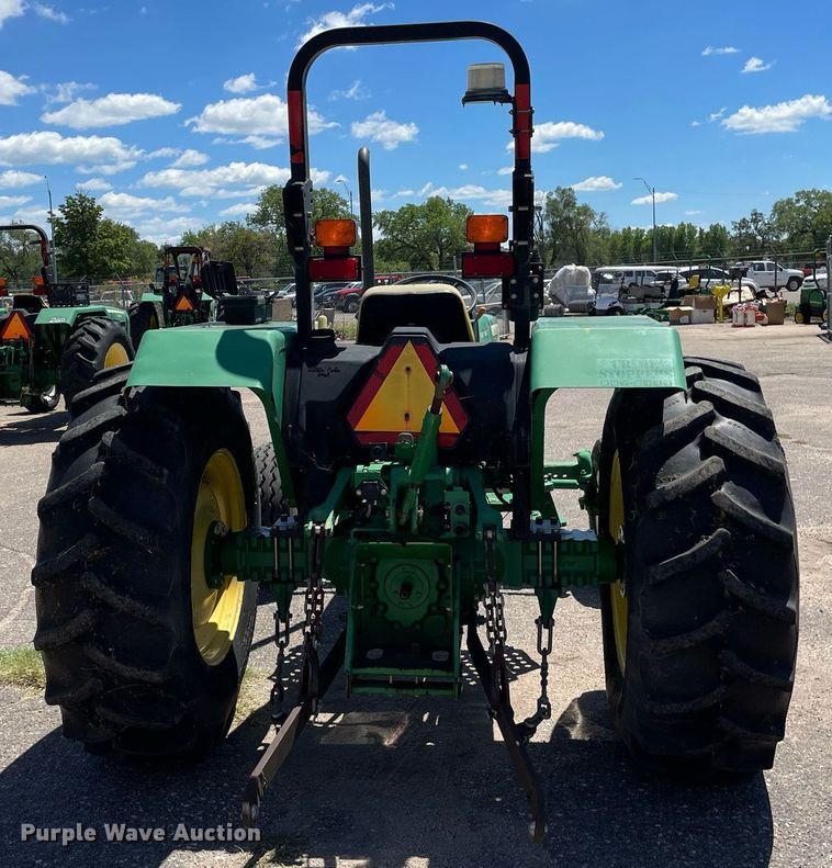 image for item NH9393 2008 John Deere 5303 tractor