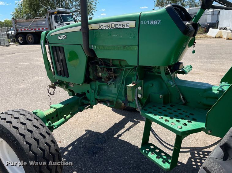 image for item NH9393 2008 John Deere 5303 tractor