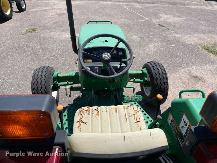 image for item NH9393 2008 John Deere 5303 tractor
