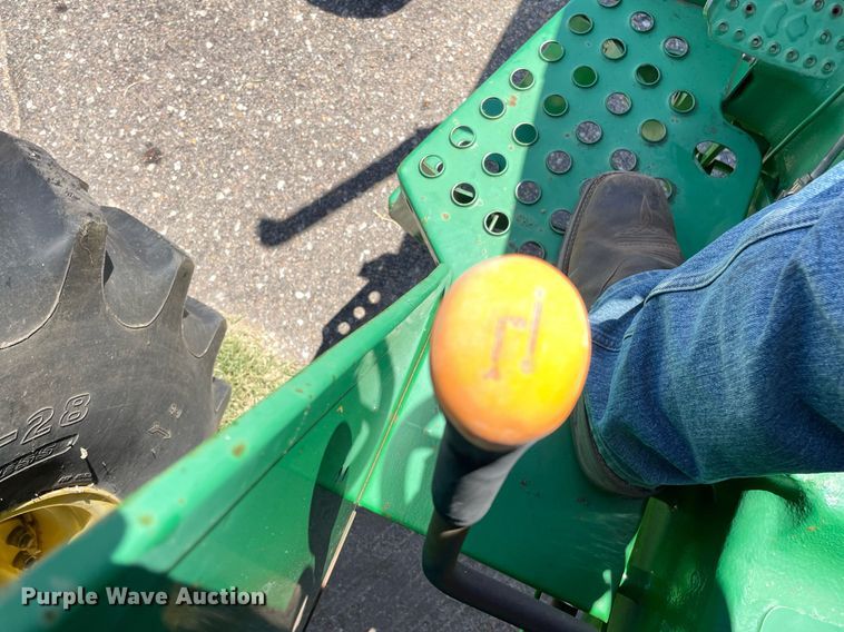 image for item NH9393 2008 John Deere 5303 tractor