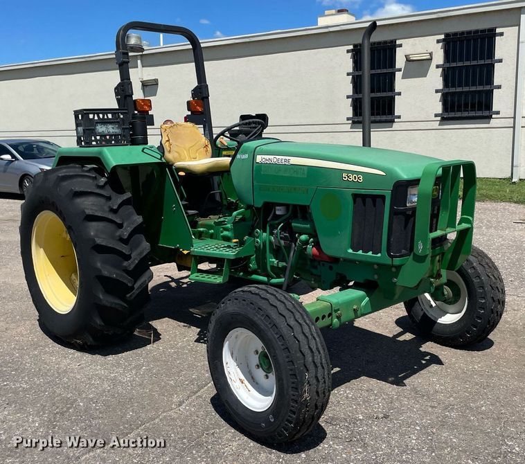 image for item NH9394 2008 John Deere 5303 tractor