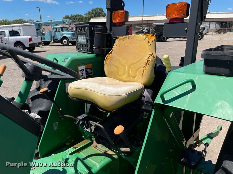 image for item NH9394 2008 John Deere 5303 tractor