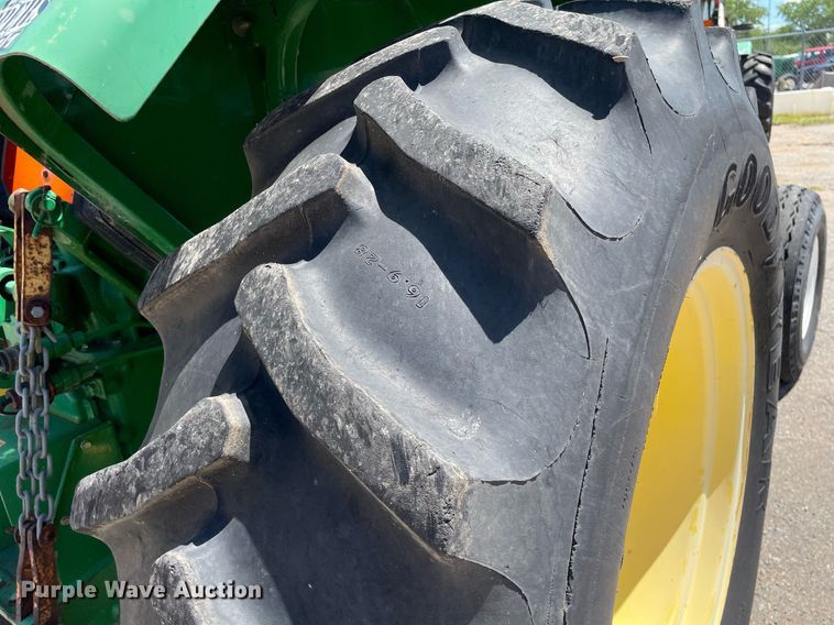 image for item NH9394 2008 John Deere 5303 tractor