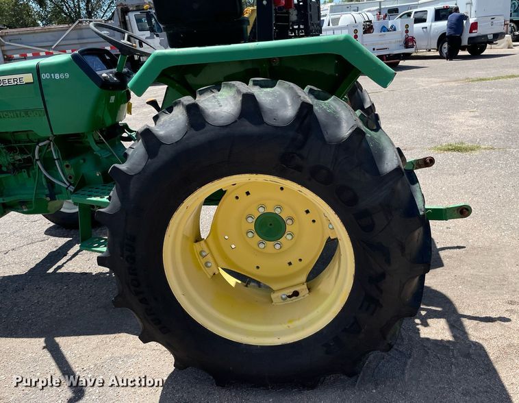 image for item NH9394 2008 John Deere 5303 tractor