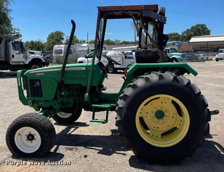 image for item NH9395 2008 John Deere 5303 tractor