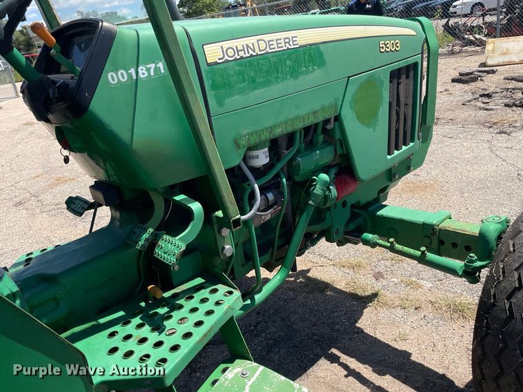 image for item NH9395 2008 John Deere 5303 tractor