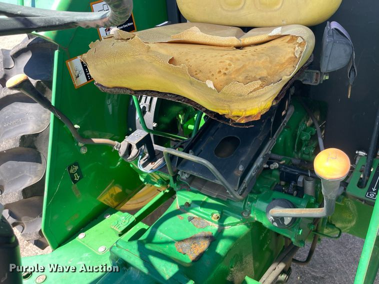 image for item NH9395 2008 John Deere 5303 tractor