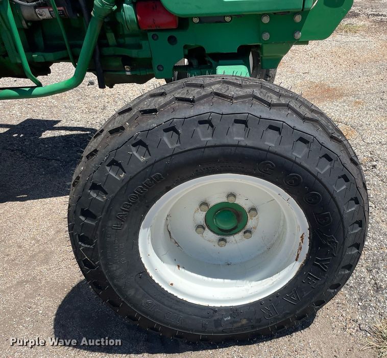 image for item NH9395 2008 John Deere 5303 tractor