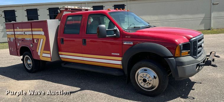 image for item NH9399 2007 Ford F550 Super Duty XL brush fire truck