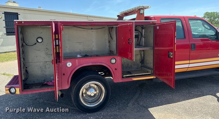 image for item NH9399 2007 Ford F550 Super Duty XL brush fire truck