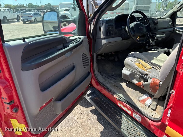 image for item NH9399 2007 Ford F550 Super Duty XL brush fire truck