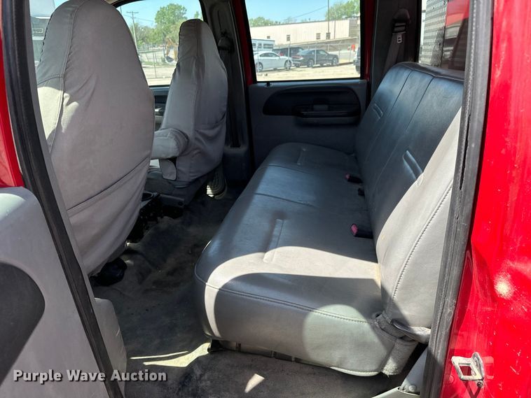 image for item NH9399 2007 Ford F550 Super Duty XL brush fire truck