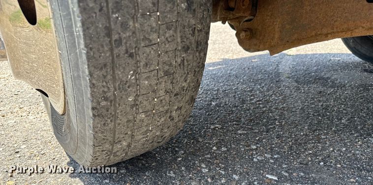 image for item NH9399 2007 Ford F550 Super Duty XL brush fire truck