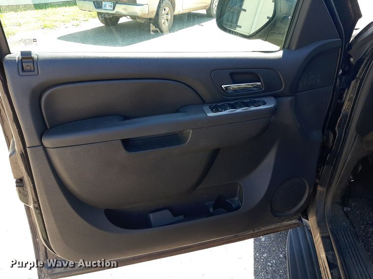 image for item NH9402 2014 Chevrolet Tahoe Police SUV