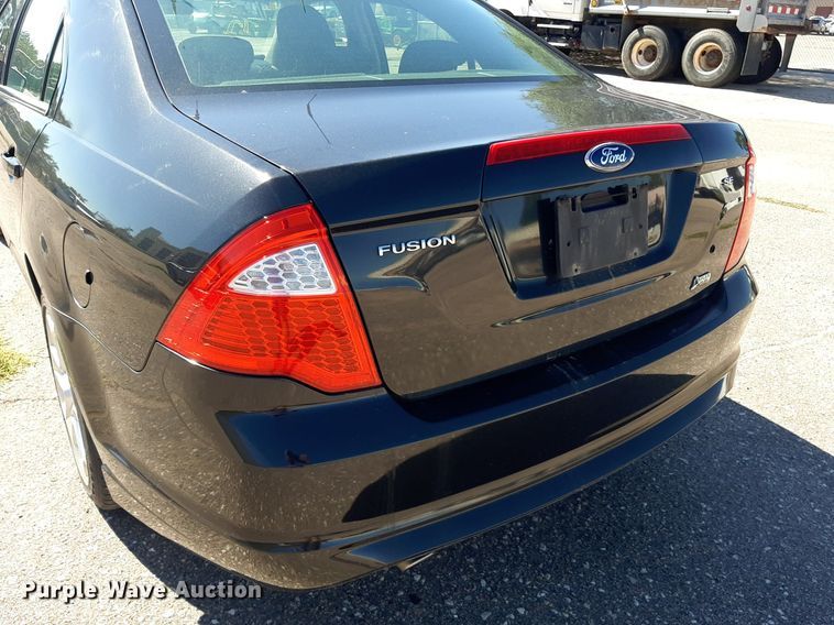 image for item NH9403 2010 Ford  Fusion SE 