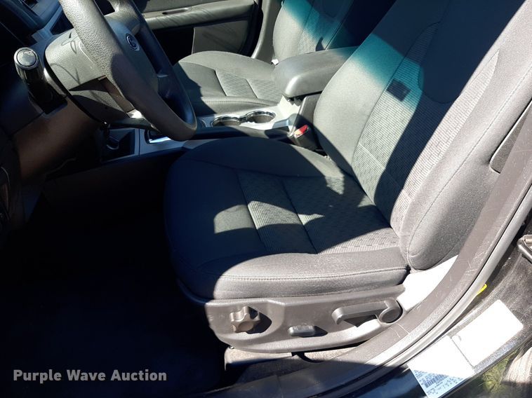 image for item NH9403 2010 Ford  Fusion SE 