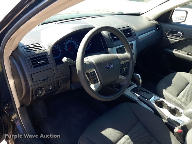 image for item NH9403 2010 Ford  Fusion SE 