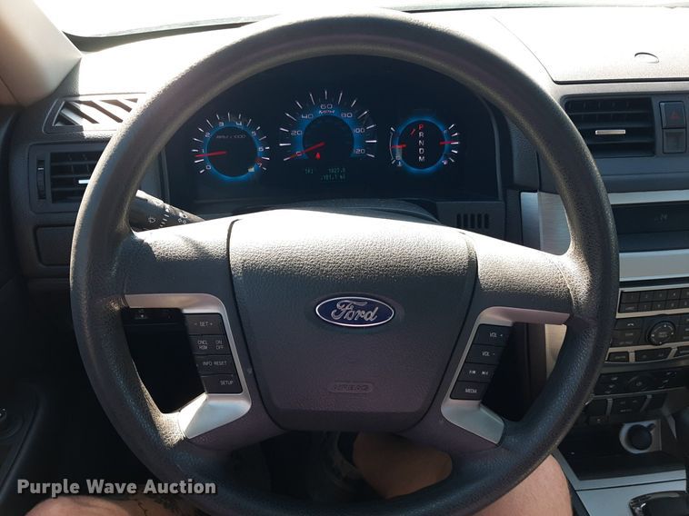image for item NH9403 2010 Ford  Fusion SE 