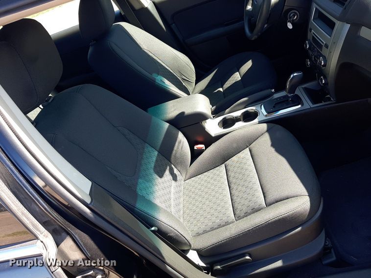 image for item NH9403 2010 Ford  Fusion SE 