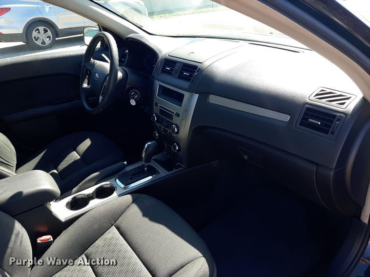 image for item NH9403 2010 Ford  Fusion SE 