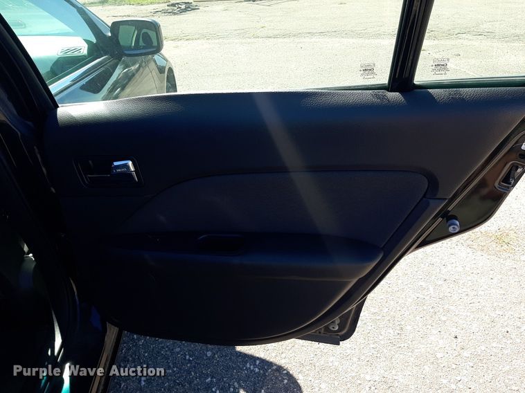 image for item NH9403 2010 Ford  Fusion SE 