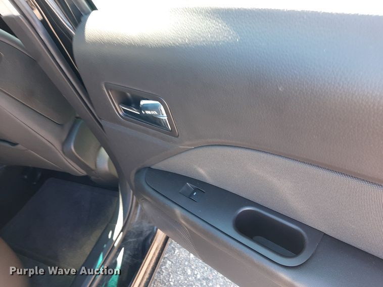 image for item NH9403 2010 Ford  Fusion SE 