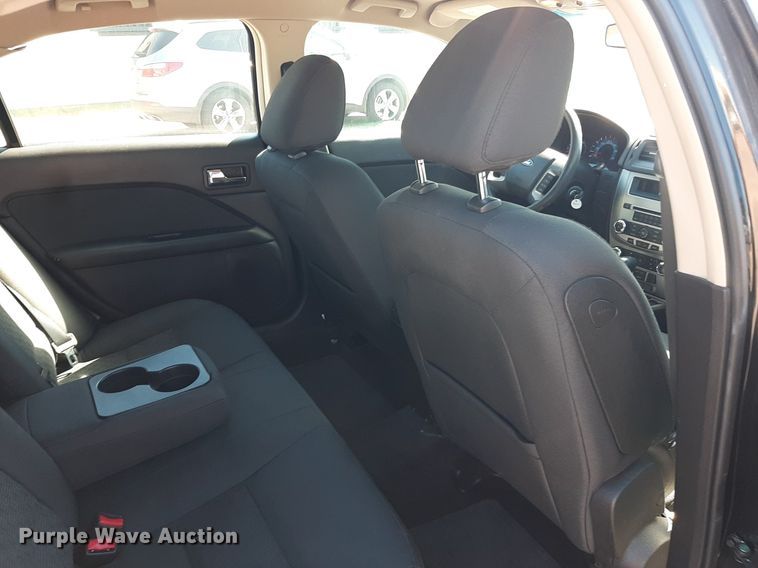 image for item NH9403 2010 Ford  Fusion SE 