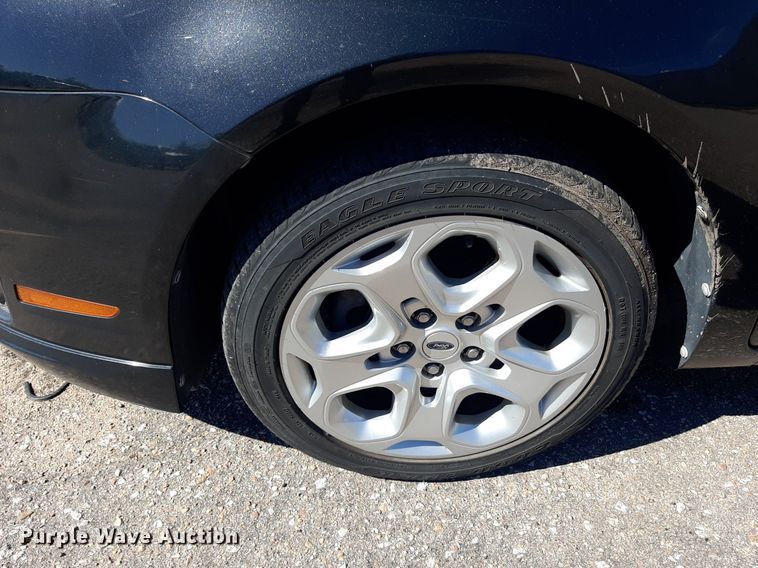 image for item NH9403 2010 Ford  Fusion SE 