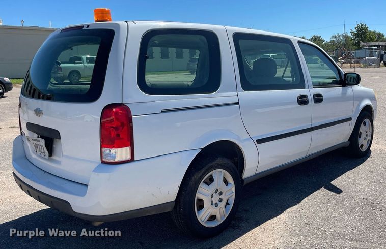 image for item NH9407 2007 Chevrolet Uplander van