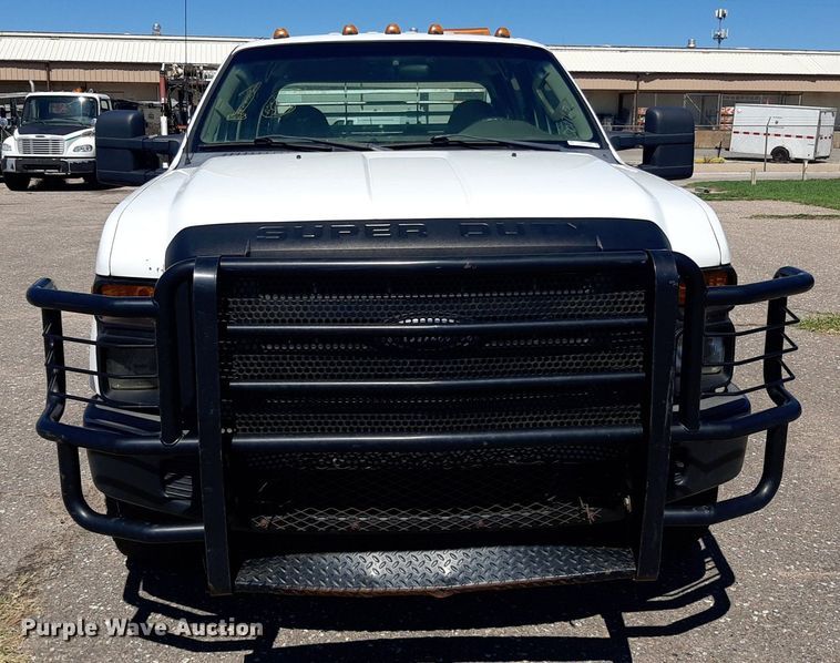 image for item NH9408 2008 Ford  F350 Super Duty Crew Cab utility / service truck