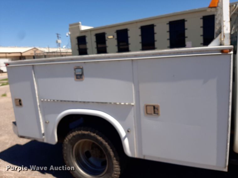 image for item NH9408 2008 Ford  F350 Super Duty Crew Cab utility / service truck