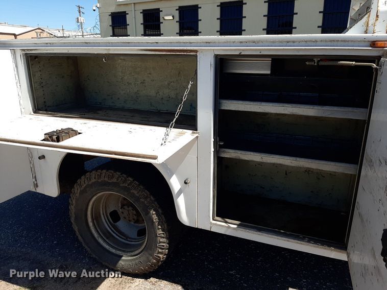 image for item NH9408 2008 Ford  F350 Super Duty Crew Cab utility / service truck