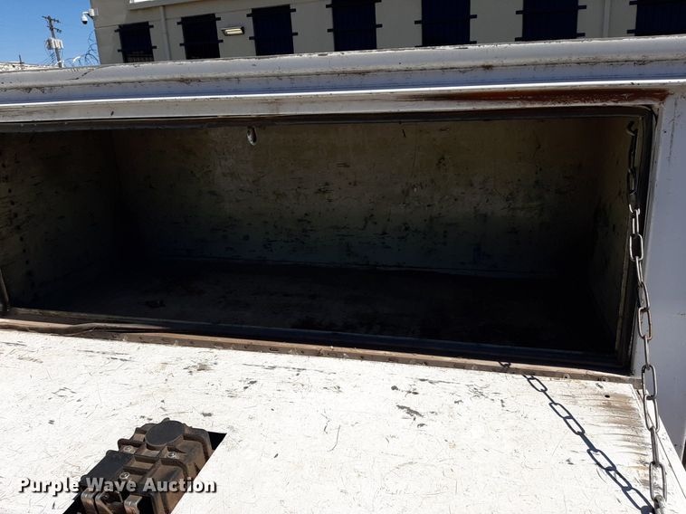 image for item NH9408 2008 Ford  F350 Super Duty Crew Cab utility / service truck