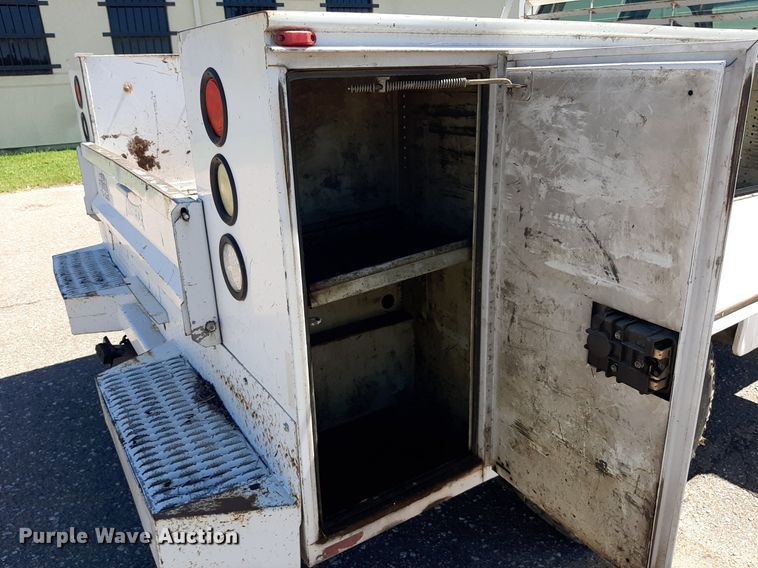 image for item NH9408 2008 Ford  F350 Super Duty Crew Cab utility / service truck