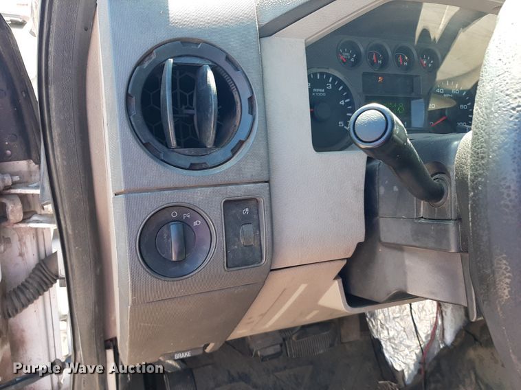 image for item NH9408 2008 Ford  F350 Super Duty Crew Cab utility / service truck