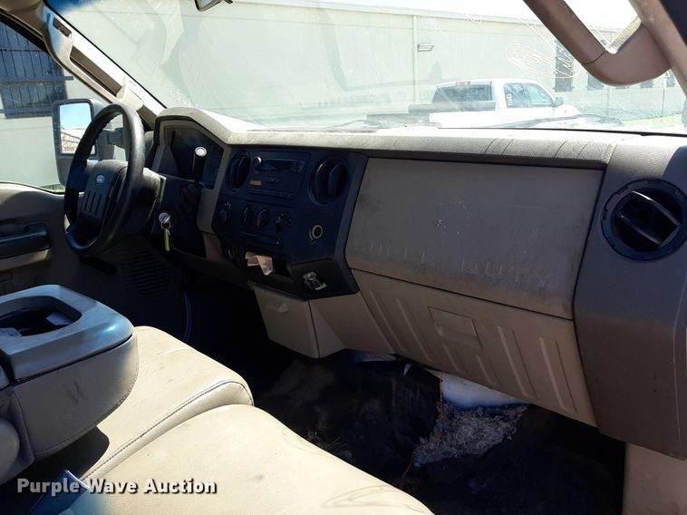 image for item NH9408 2008 Ford  F350 Super Duty Crew Cab utility / service truck