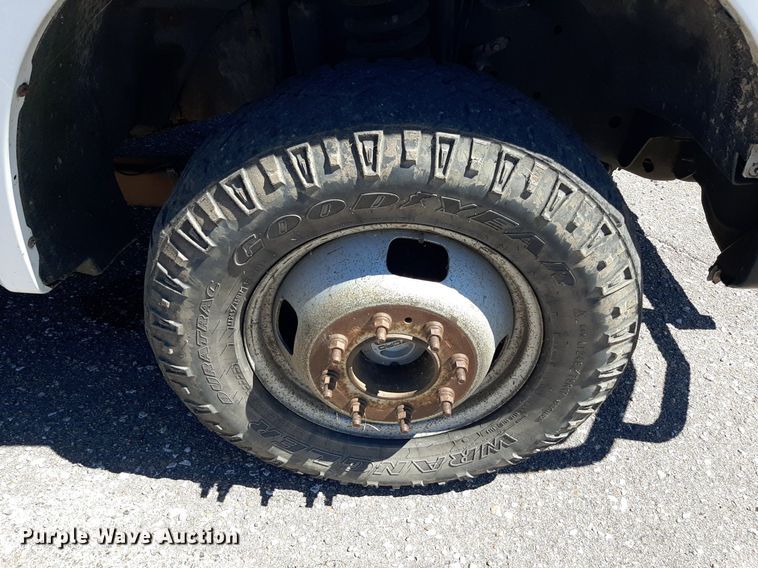 image for item NH9408 2008 Ford  F350 Super Duty Crew Cab utility / service truck