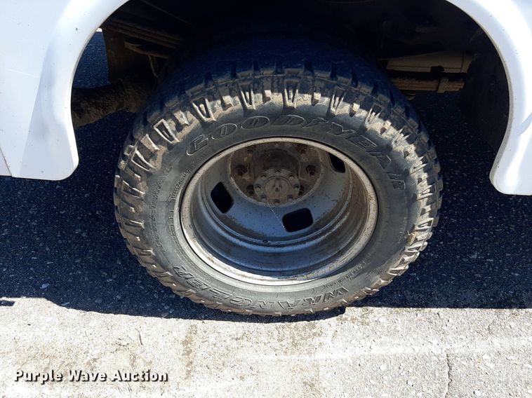 image for item NH9408 2008 Ford  F350 Super Duty Crew Cab utility / service truck