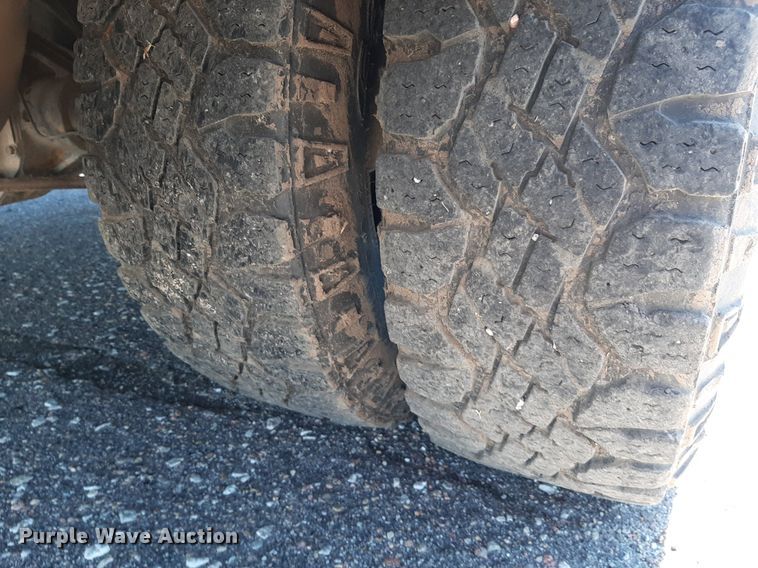 image for item NH9408 2008 Ford  F350 Super Duty Crew Cab utility / service truck