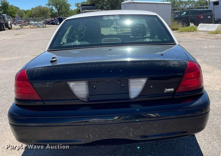 image for item NH9410 2011 Ford Crown Victoria Police Interceptor 